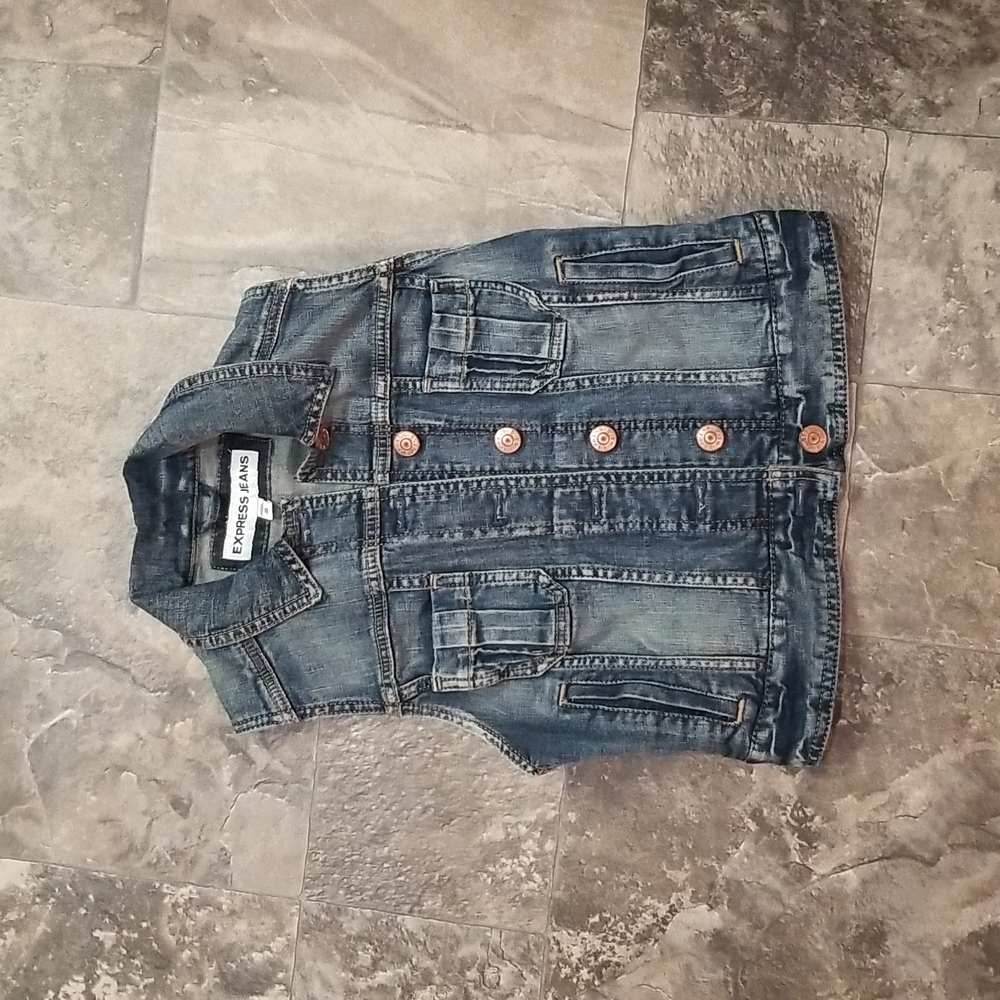 Jean Vest